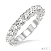 1 1/2 Ctw Lattice Round Cut Diamond Wedding Band in 14K White Gold
