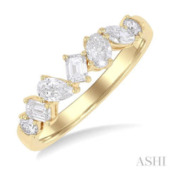 3/4 ctw Mixed Cut Diamond Fashion Band in 14K Yellow Gold