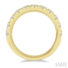 2 ctw 11 Stone Round Cut Diamond Wedding Band in 14K Yellow Gold