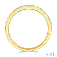 1/3 ctw 15Stones Round Cut Diamond Wedding Band in 14K Yellow Gold