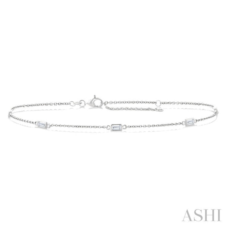 1/4 Ctw Baguette Cut Diamond Station Bracelet in 14K White Gold
