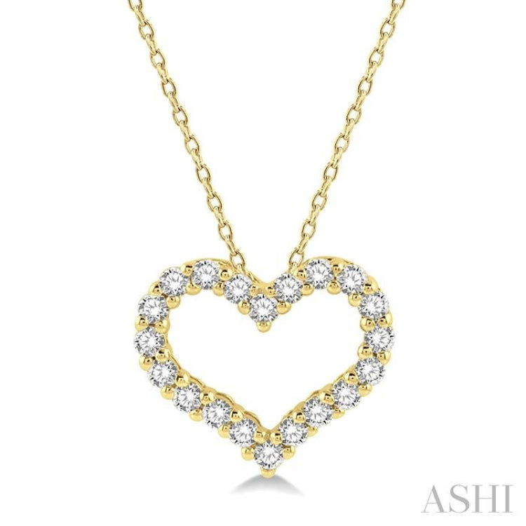 1/2 Ctw Heart Shape Round Cut Diamond Pendant With Chain in 14K Yellow Gold