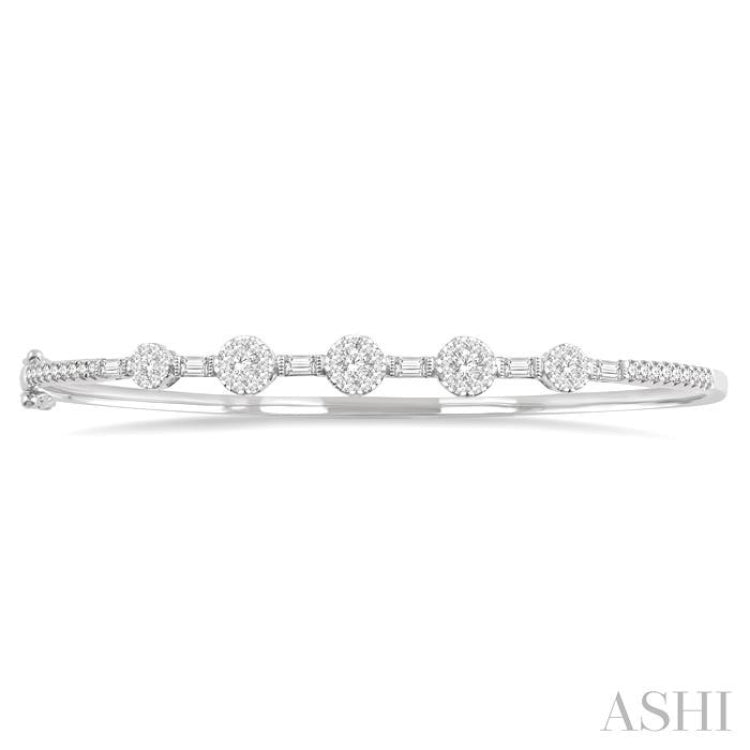 1 1/10 Ctw Lovebright Circular Mounts Baguette & Round Cut Diamond Bangle in 14K White Gold