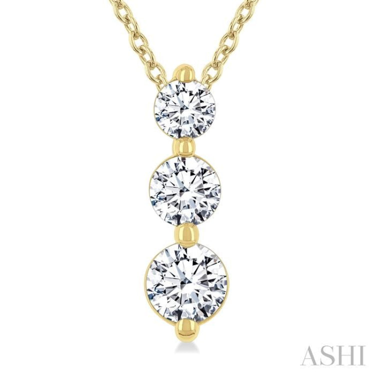 1/2 Ctw Round Cut Diamond Three-Stone Snowman Pendant With Chain in 14K Yellow Gold