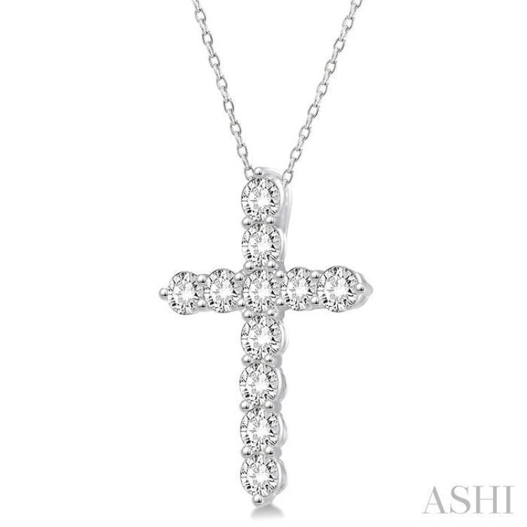 1/2 Ctw Round Cut Diamond Cross Pendant in 14K White Gold with Chain