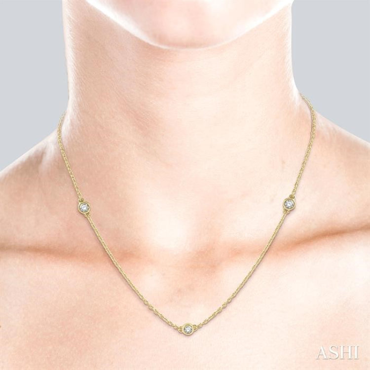 1/3 Ctw Round Cut Diamond Station Necklace in 14K Yellow Gold