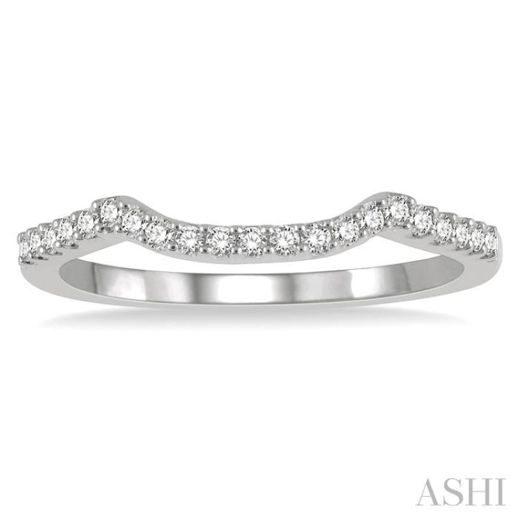 1/6 Ctw Crescent Round Cut Diamond Wedding Band in 14K White Gold
