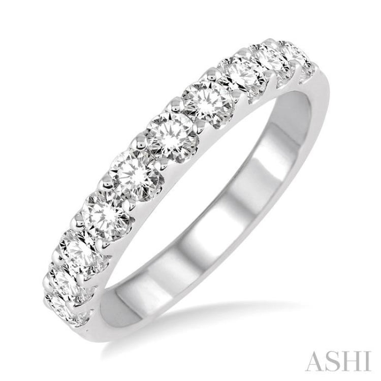 1 Ctw Round Cut Diamond Wedding Band in 14K White Gold