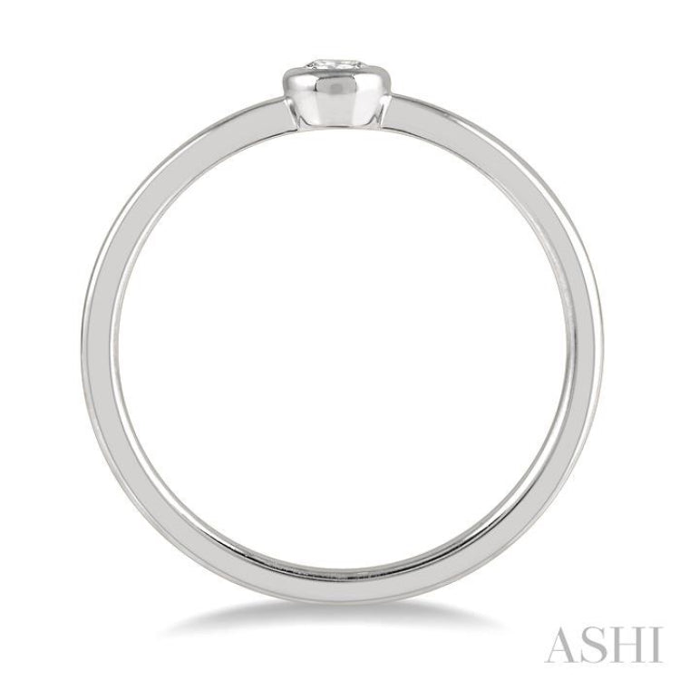 1/10 Ctw Bezel Set Round Cut Diamond Petite Fashion Ring in 10K White Gold
