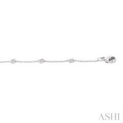 1/10 Ctw Clover Motif Round Cut Diamond Station Bracelet in 10K White Gold