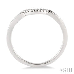 1/20 Ctw Round Cut Diamond Wedding Band in 14K White Gold