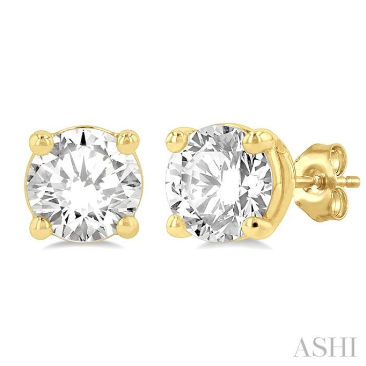 1 1/2 Ctw Round Cut Diamond Stud Earring in 14K Yellow Gold