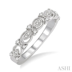 1/6 Ctw Round Cut Diamond Wedding Band in 14K White Gold