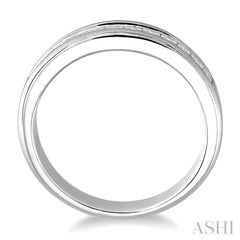 1/4 Ctw Princess Cut Diamond Wedding Band in 14K White Gold