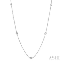 1/2 Ctw Round Cut Diamond Station Necklace in 14K White Gold