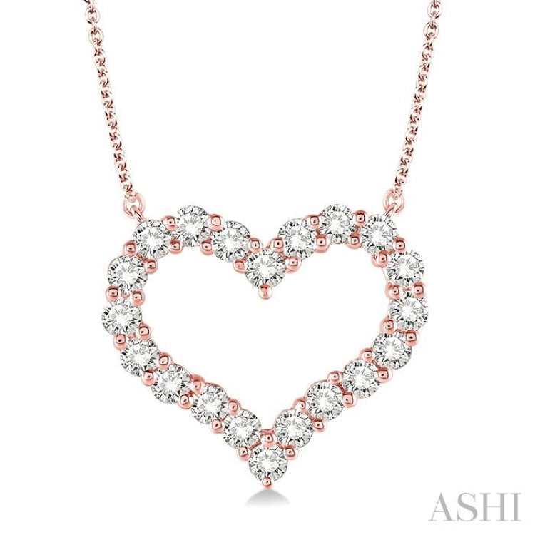3/4 Ctw Round Cut Diamond Heart Pendant With Chain in 14K Rose Gold