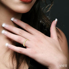 1/2 ctw Channel Set Round Cut Diamond Band in 14K Yellow Gold