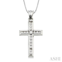 1/2 ctw Round Cut Diamond Cross Pendant in 14K White Gold with Chain