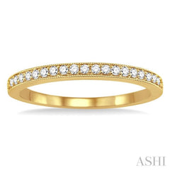 1/5 ctw Round Cut Diamond Wedding Band in 14K Yellow Gold