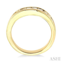 3/4 ctw Princess Cut Diamond Matching Wedding Band in 14K Yellow Gold