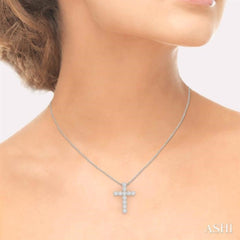 3/4 ctw Lovebright Round Cut Diamond Cross Pendant in 14K White Gold with chain