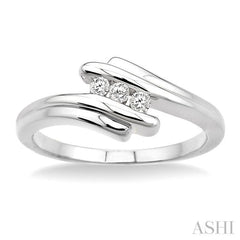 1/10 ctw Round Cut Diamond Ring in Sterling Silver