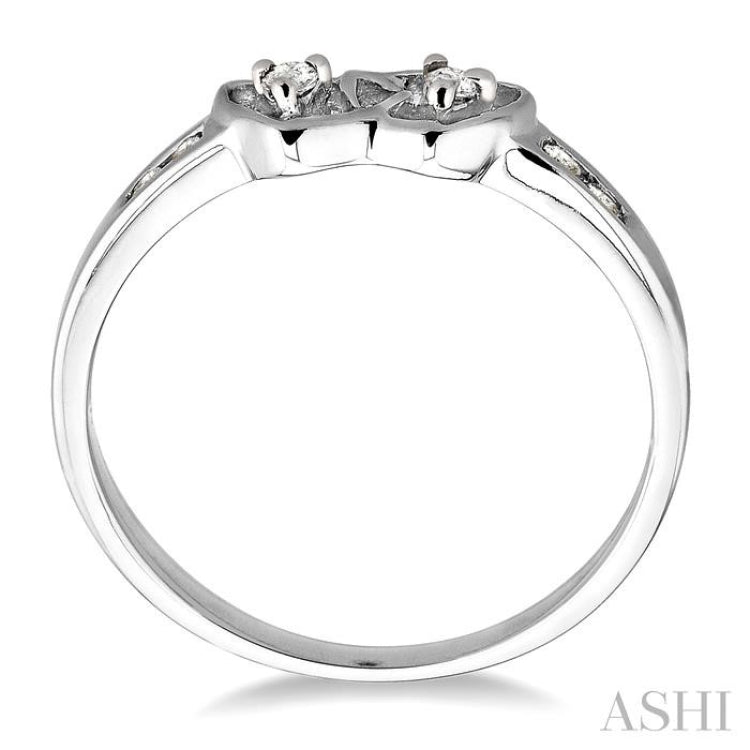 1/10 ctw Round Cut Diamond Twin Heart Ring in Sterling Silver