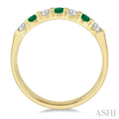 2.6 MM Emerald and 1/4 ctw Round Cut Diamond Precious Wedding Band in 14K Yellow Gold