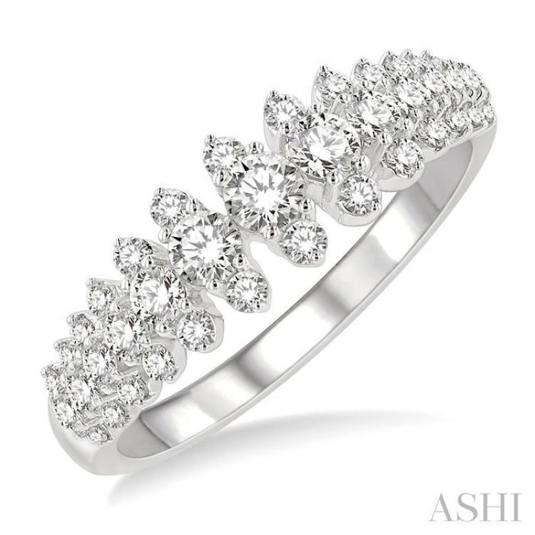 3/4 ctw Graduated Round Cut Waterfall Diamond Fashion Band in 14K White Gold