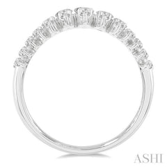 3/4 ctw Graduated Round Cut Waterfall Diamond Fashion Band in 14K White Gold