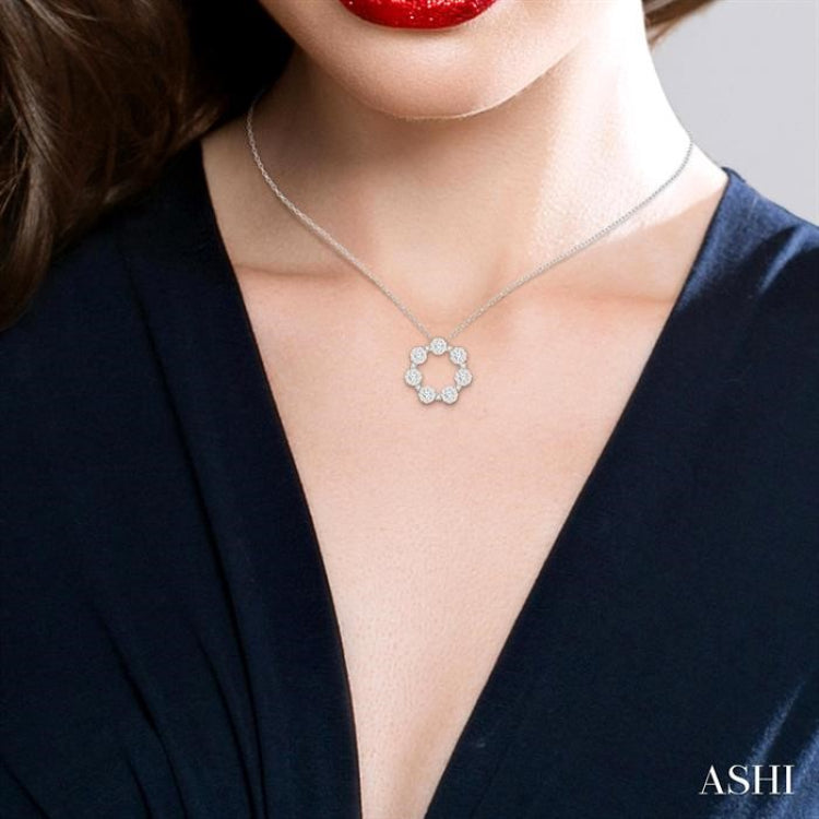 2 ctw 7 Lovebright Circular Round Cut Diamond Pendant in 14K White Gold with Chain