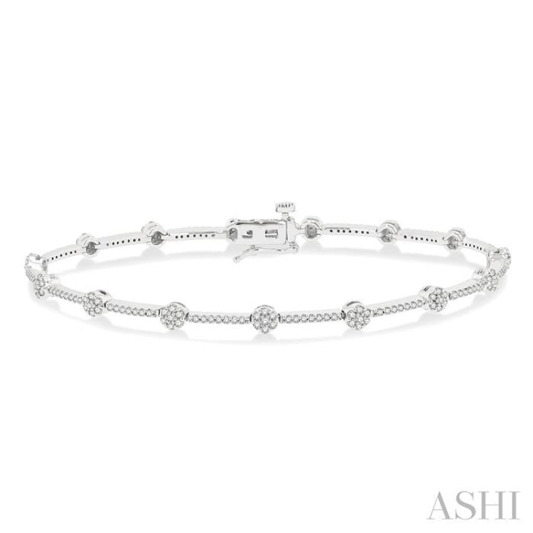 1 ctw Cluster Round Cut Diamond Bar Link Bracelet in 10K White Gold