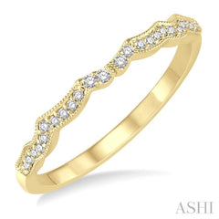 1/10 ctw Round Cut Diamond Wedding Band in 14K Yellow Gold