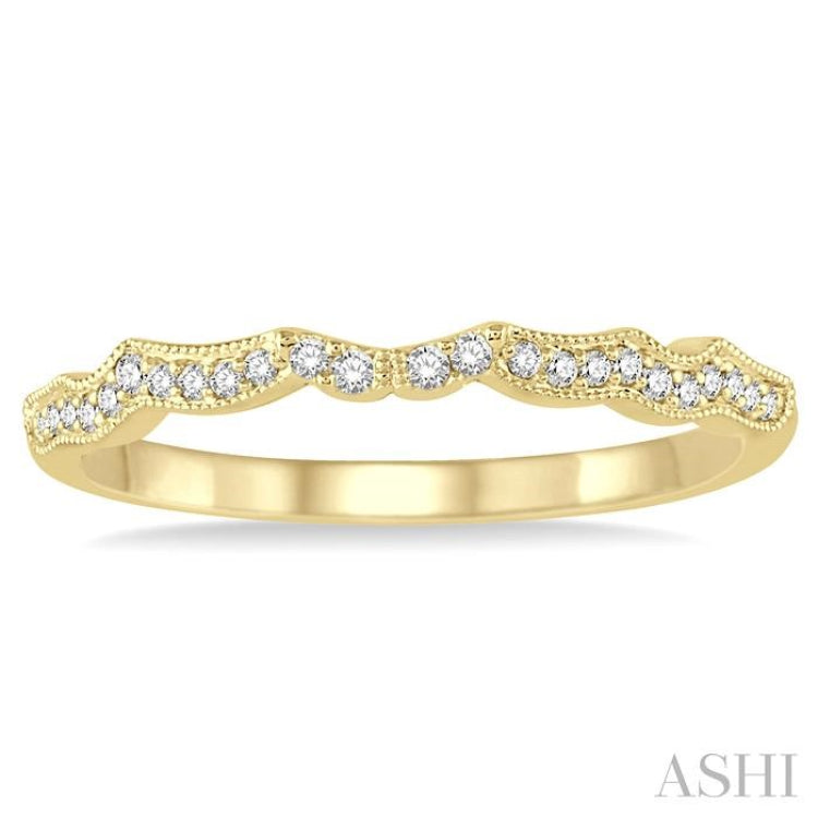 1/10 ctw Round Cut Diamond Wedding Band in 14K Yellow Gold